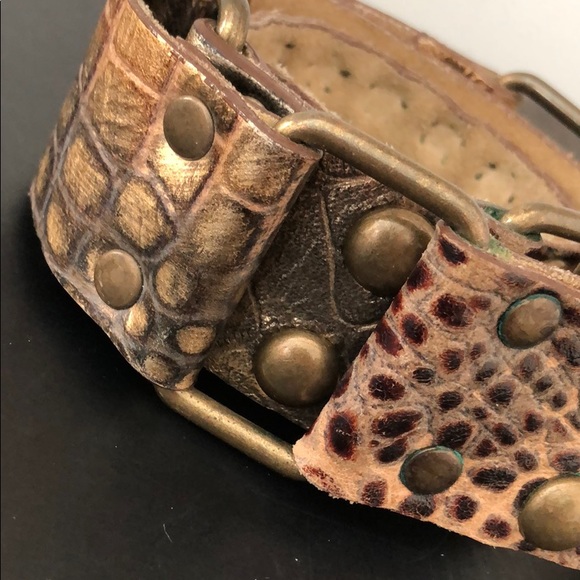 JEWELED BRASS STUDDED GOLD METALLIC LEATHER BELT - Picture 10 of 16